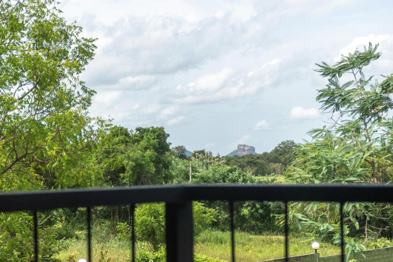 Nice Place Resort ดัมบูลลา ภายนอก รูปภาพ