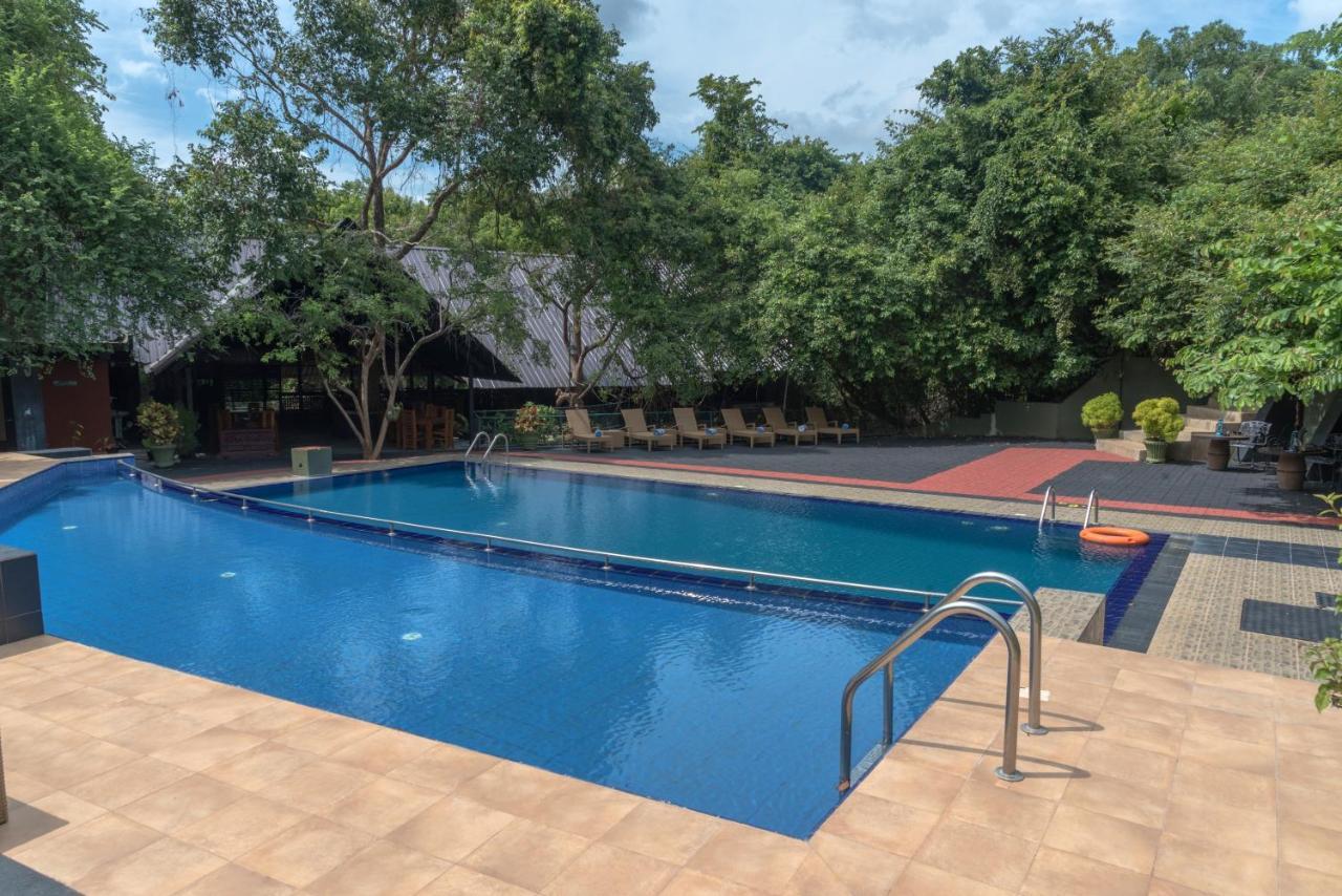 Nice Place Resort ดัมบูลลา ภายนอก รูปภาพ